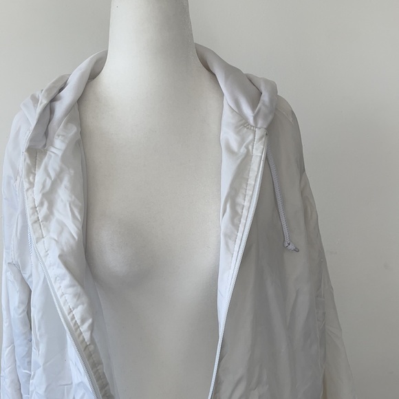 Zine White Wndbreaker (medium) - Picture 4 of 9